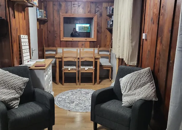 Indigo Lodge - Aberdovey